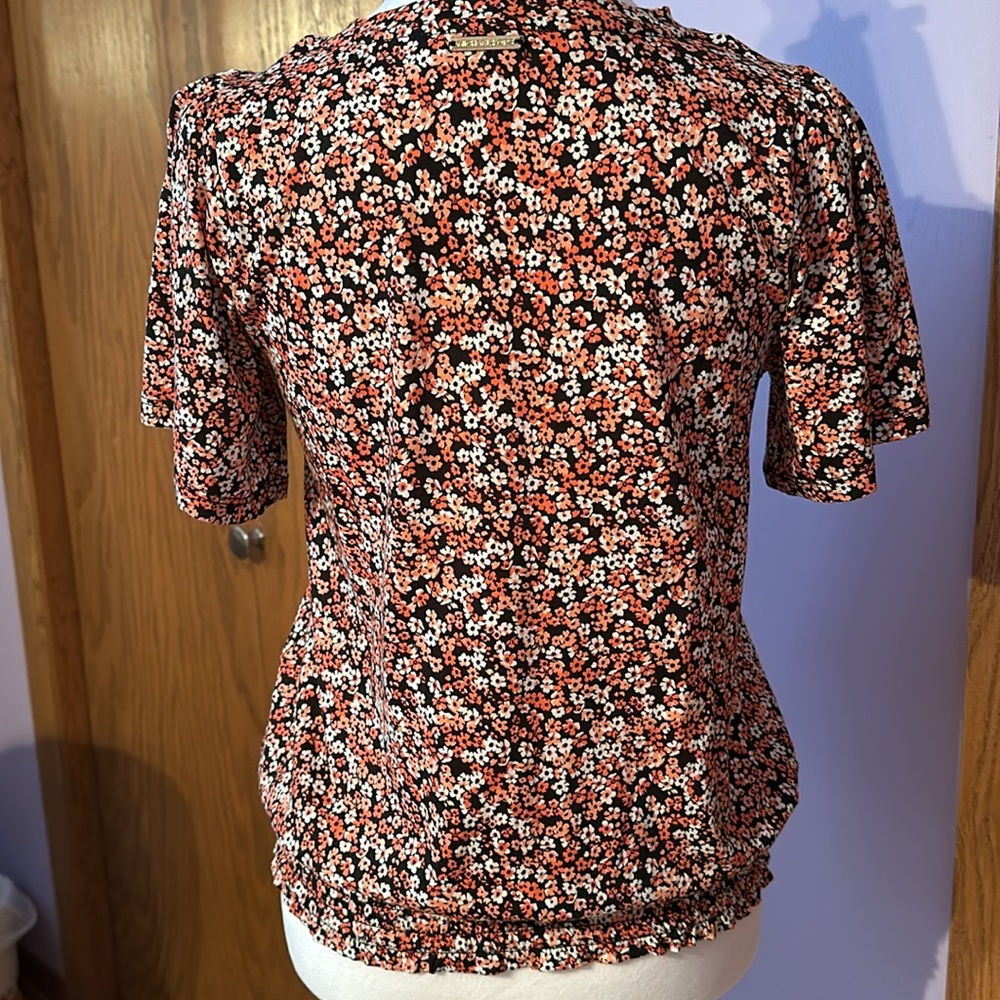 Set of two Michael Kors tops size small. - Picture 7 of 16